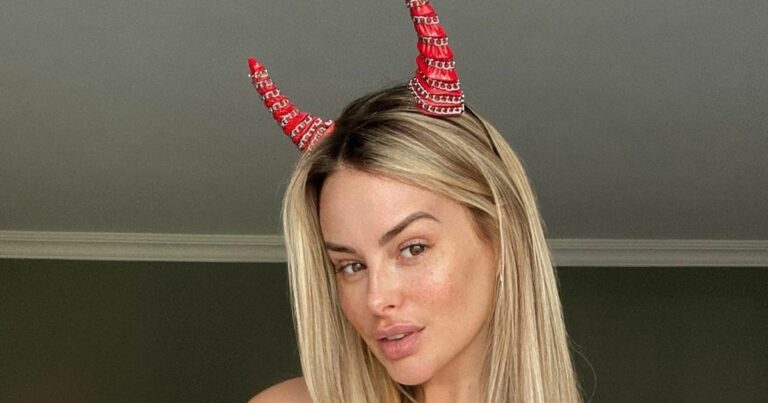 Rhian Sugden branded ‘devilishly sexy’ as she sizzles in red-hot lace costume