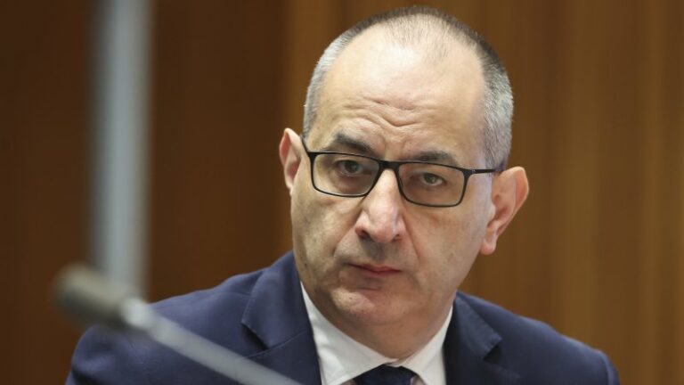 Government prepares for findings on senior public servant