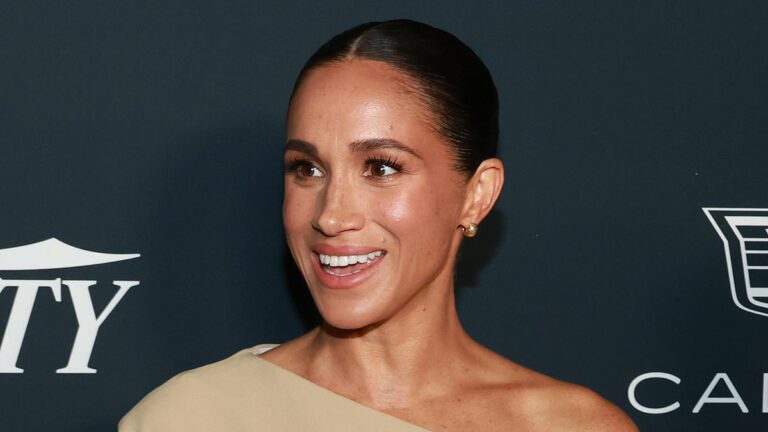 Meghan Markle sports elegant ensemble worth $3,675 in Los Angeles