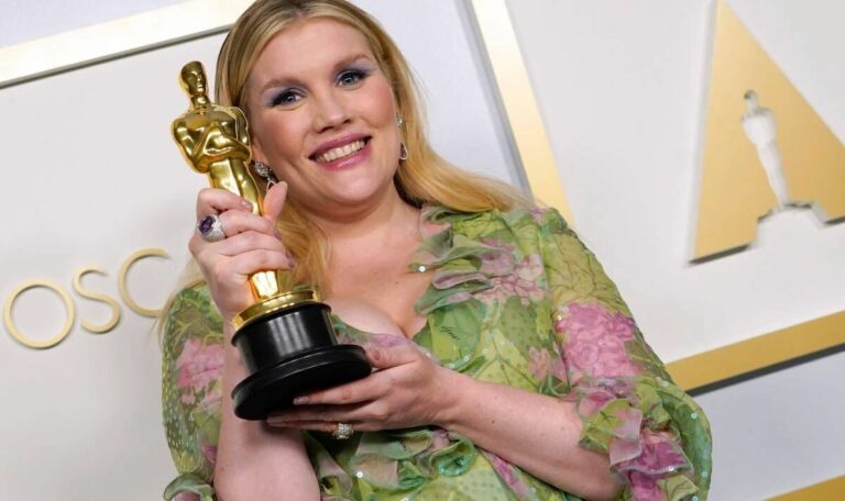 The Talented Ms Fennell: Emerald shines a spotlight on young aristocrats