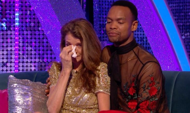 Annabel Croft leaves fans bawling as she breaks down over Johannes farewell